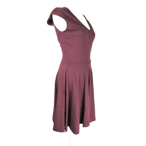 bar lll Maroon Mini Dress S Form Fitting Gold Back Zipper Rayon Blend R155 - Picture 9 of 9